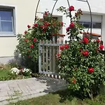Weberhof Apartman *